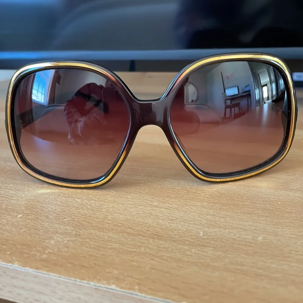Authentic Oliver People’s Sunglasses - Picture 2 of 4